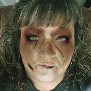 Meet your Posher, Deann